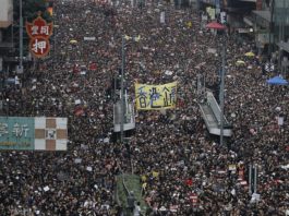 Proteste masive la Hong-Kong