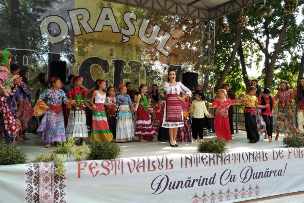 Oraşul Bechet, în straie de sărbătoare