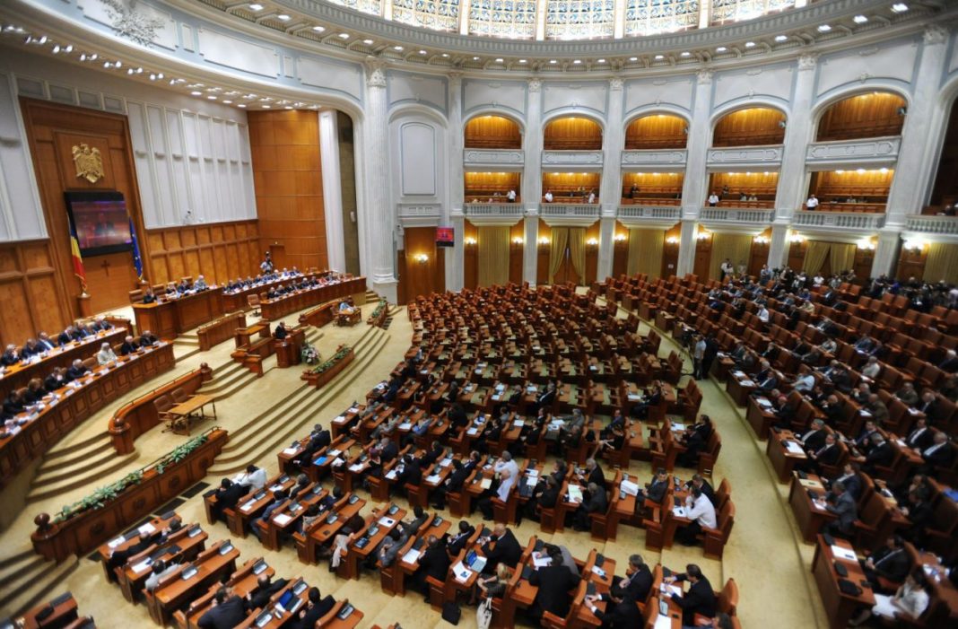 Moțiunea de cenzură împotriva cabinetului Orban, în Parlament