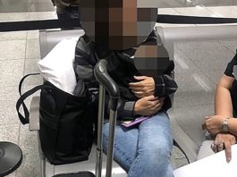 Bebeluş ascuns într-un bagaj în avion