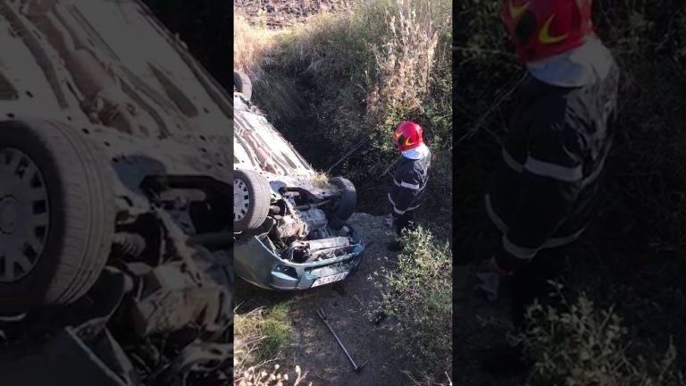 Olt: Patru persoane, rănite într-un accident rutier