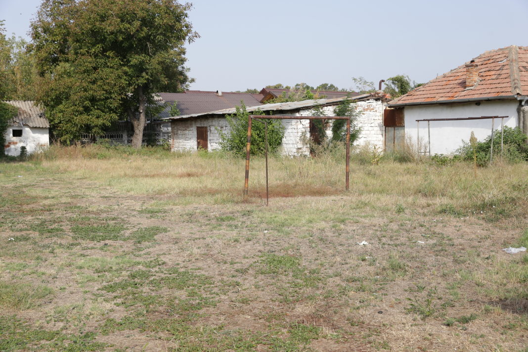 Şcoala Mofleni va scăpa de toaletele din curte în următoarele patru luni