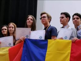 Cei mai buni elevi ai României, medaliați la competiția internațională Romanian Master of Informatics.