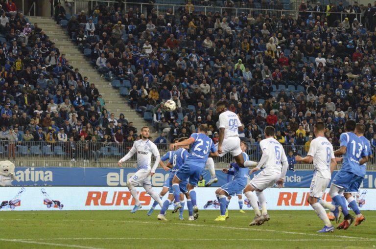 „U“ Craiova – Poli Iaşi 1-1 / Alb-albaștrii au alergat mult pentru un punct