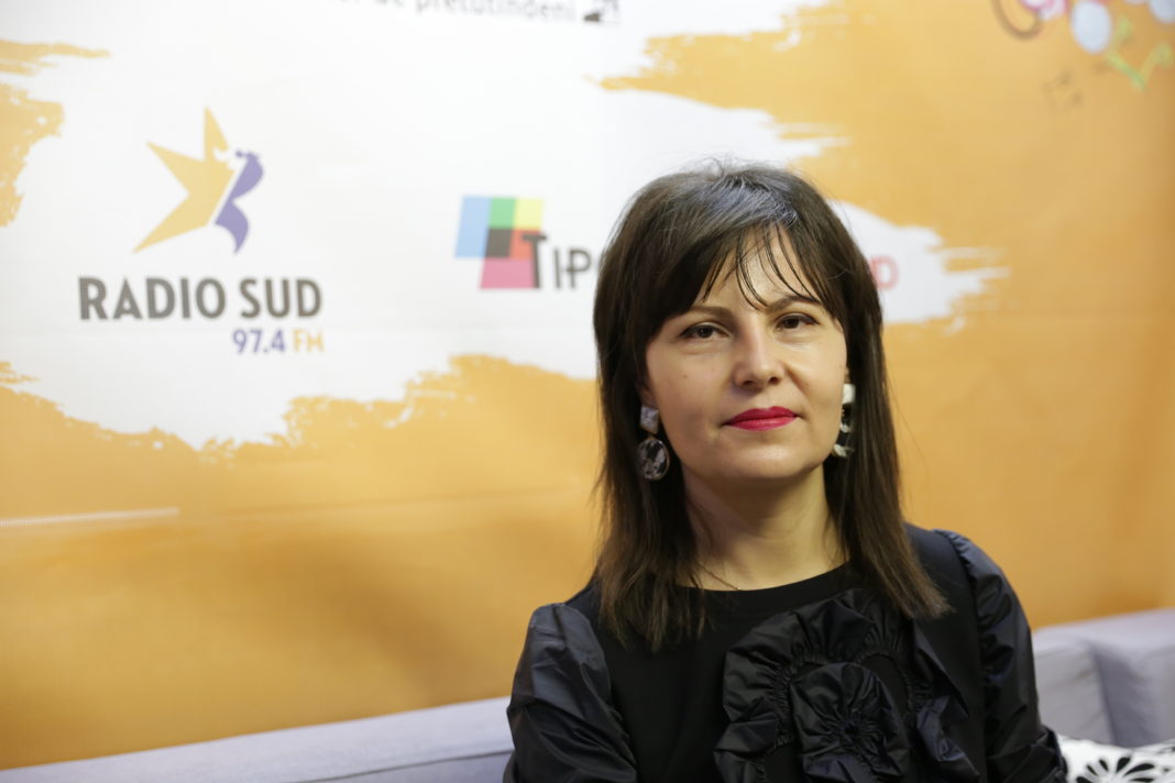 Inspectorul şcolar general Monica Leontina Sună