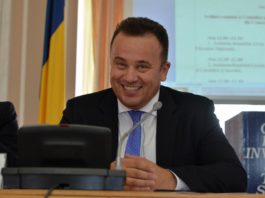Liviu Pop: Din 2011, Ministerul Educației este condus de "baronii manualelor”