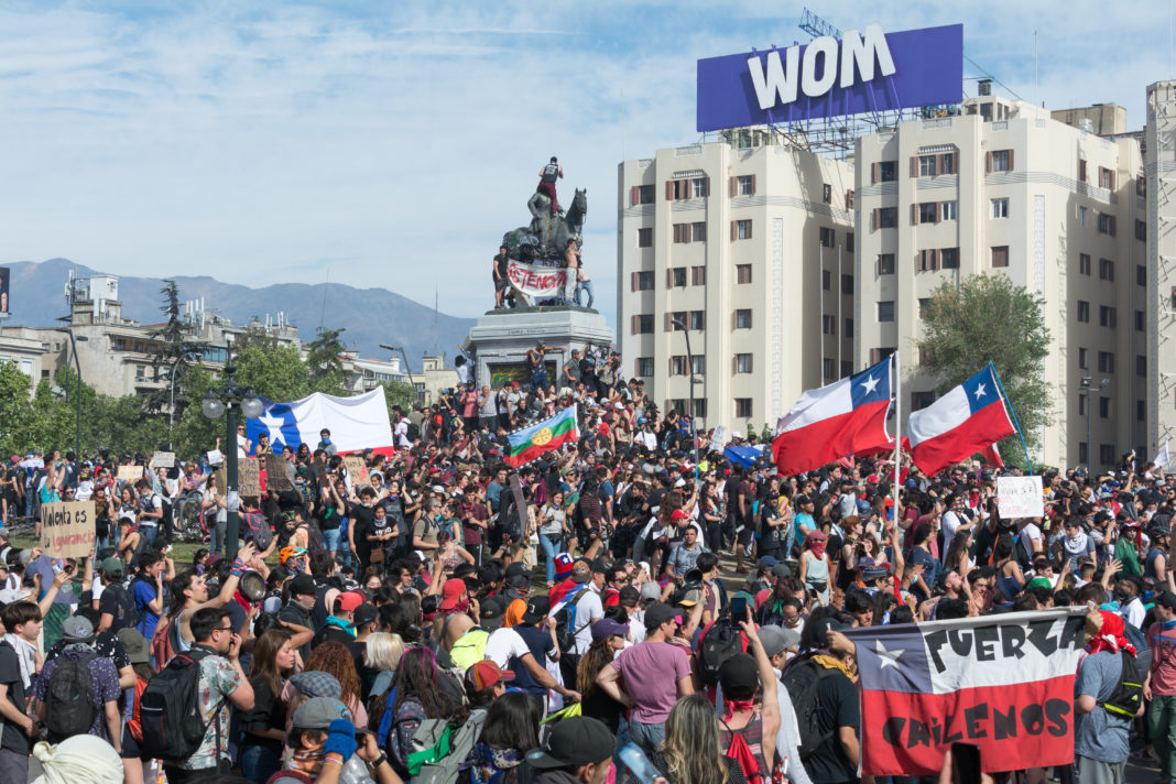 Un milion de chilieni au ieşit în stradă
