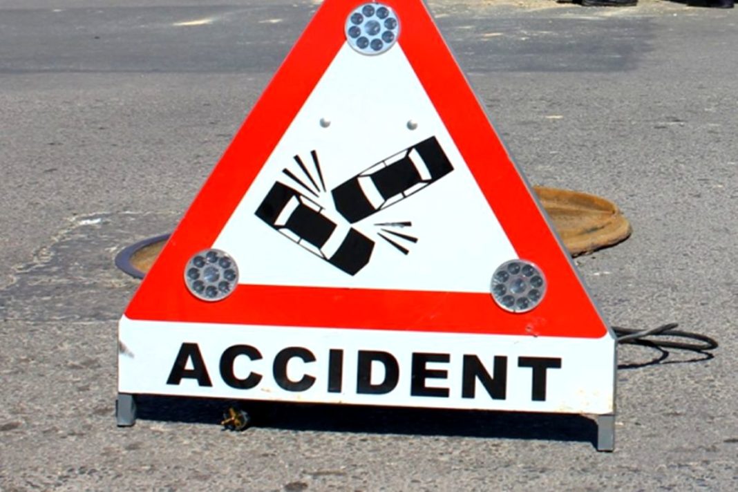 Olt/ Impact între o autoutilitară şi un autoturism, pe DN 65