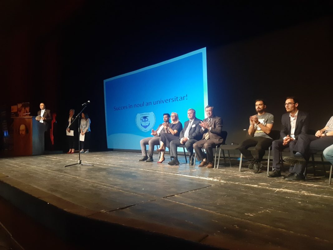 Anul universitar de la Automatică şi Calculatoare a fost deschis pe scena Teatrului Naţional „Marin Sorescu“
