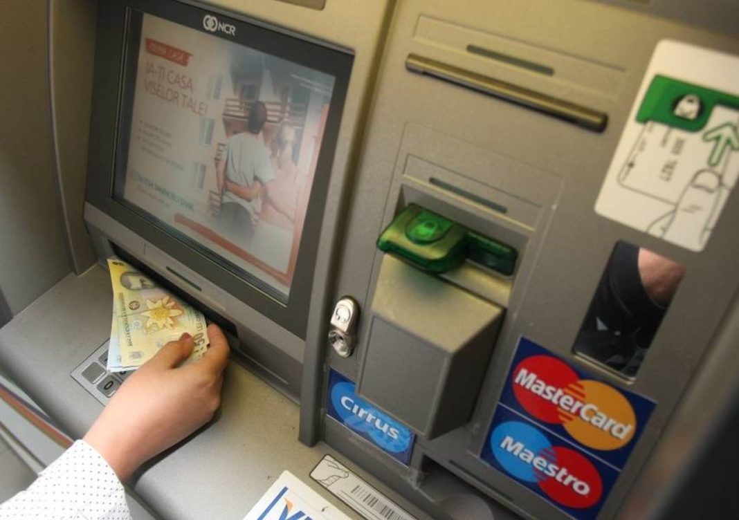 Poliția are un cerc de suspecți în cazul spargerii bancomatului din Polovragi