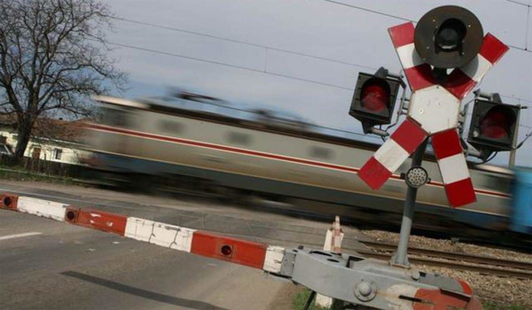 Atenție, șoferi! Trafic îngreunat din cauza unui accident pe calea ferată