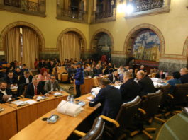 Şedinţa ordinară de joi a Consiliului Local Craiova a fost o permanentă ceartă între opoziţie şi executivul primăriei