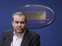 Fosta mână dreaptă a Vioricăi Dăncilă, Darius Vâlcov, a fost condamnat de trei judecători la opt ani de închisoare cu executare