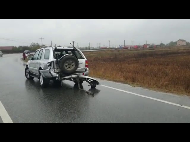 Un copil şi mama sa, victimele unui accident rutier