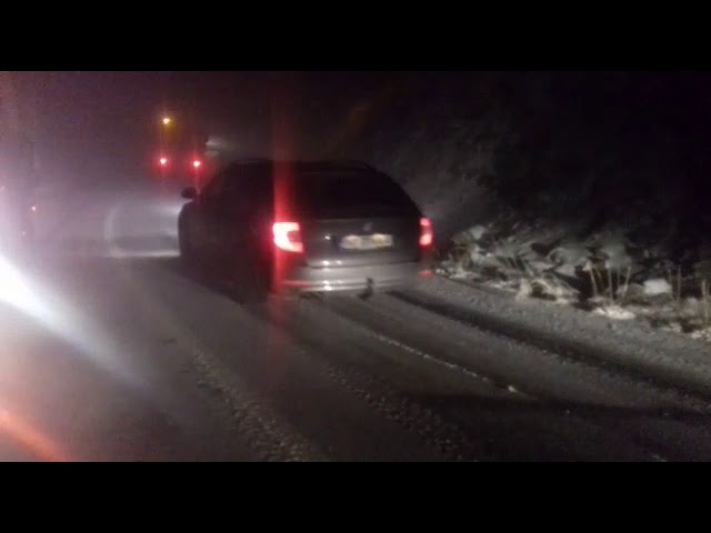 Gorj/ Turiști, însoțiți de utilaje noaptea trecută pe Transalpina