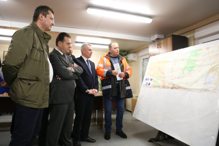 Ludovic Orban a venit la Balş cu ultimele documente pentru drumul expres