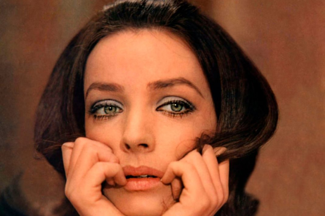 Actrița și cântăreața Marie Laforet, ”fata cu ochii de aur”, a murit la vârsta de 80 de ani