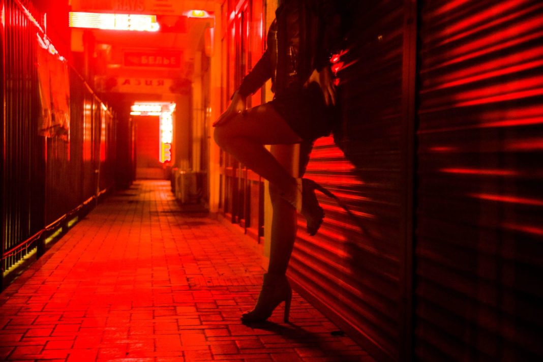 Duceau românce în Sicilia şi le obligau să se prostitueze