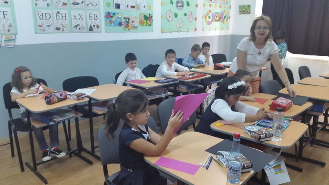 Câte şcoli din Dolj mai au programul „After School“