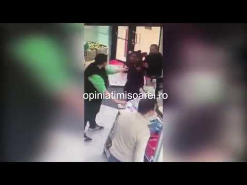 O vânzătoare a pus la pământ un hoţ. Alţi doi complici au fost prinşi de poliţie