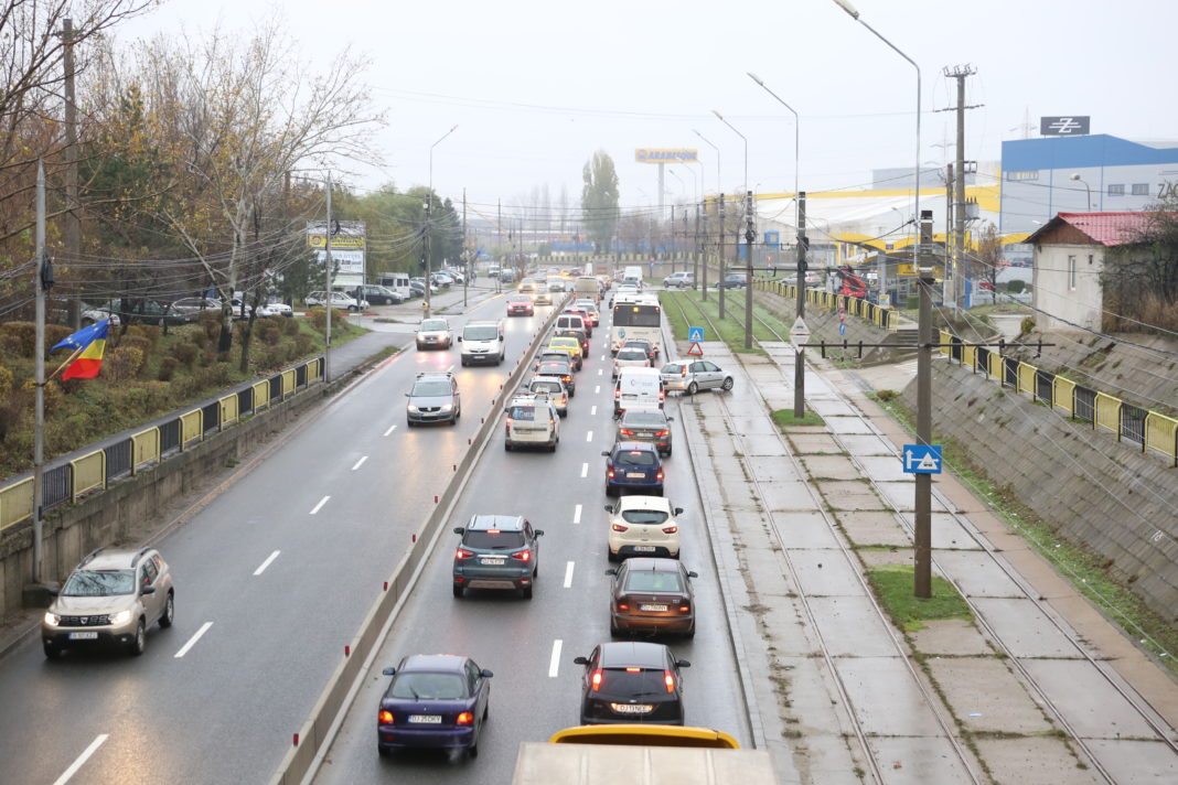 Maşini blocate în trafic/foto Claudiu Tudor