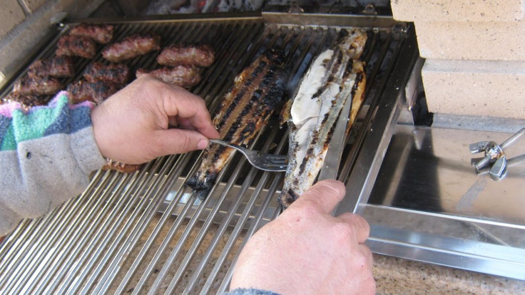 Manelele și grătarele au fost interzise în aer liber pe domeniul public în Timișoara