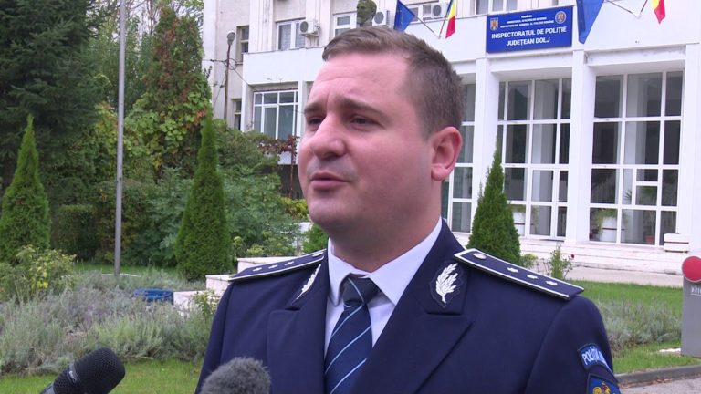 UPDATE/Minora cu care poliţistul a întreţinut relaţii sexuale a rămas însărcinată