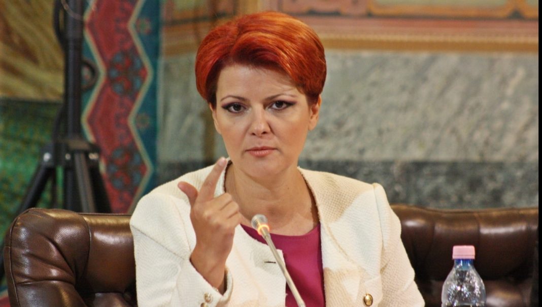 Olguța Vasilescu, primarul Craiovei, a dat vina pe prefectul de Dolj Nicușor Roșca pentru închiderea căsuțelor din Târgul de Crăciun