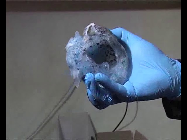 Gheață albastră căzută din cer în Iaşi