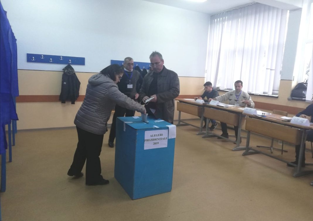 Peste 5 milioane de români au votat până la ora 13.30