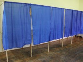 Amenzi aplicate de polițiștii la secția de votare din Ionești