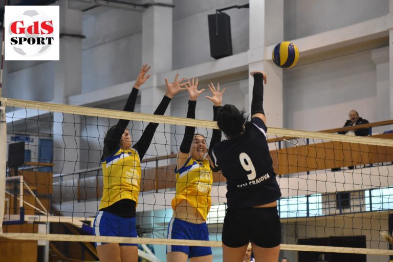 Volei (f) / Voleibalistele se întorc cu un punct din Crișana