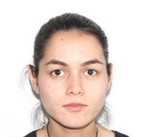 O tânără din Craiova plecată de acasă este căutată de poliţişti. Lăutaru Alexandra, de 23 de ani, a plecat voluntar de la domiciliul ei.