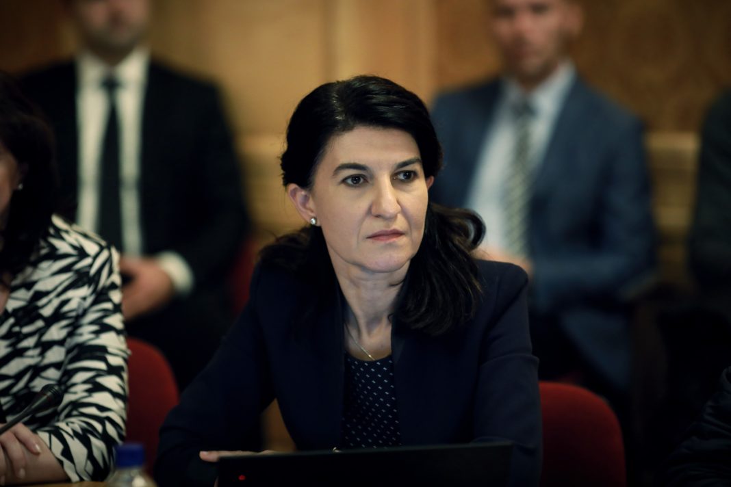 INTERVIU/Ministrul Muncii: La pensii avem pericol iminent, numărul persoanelor active descreşte simţitor