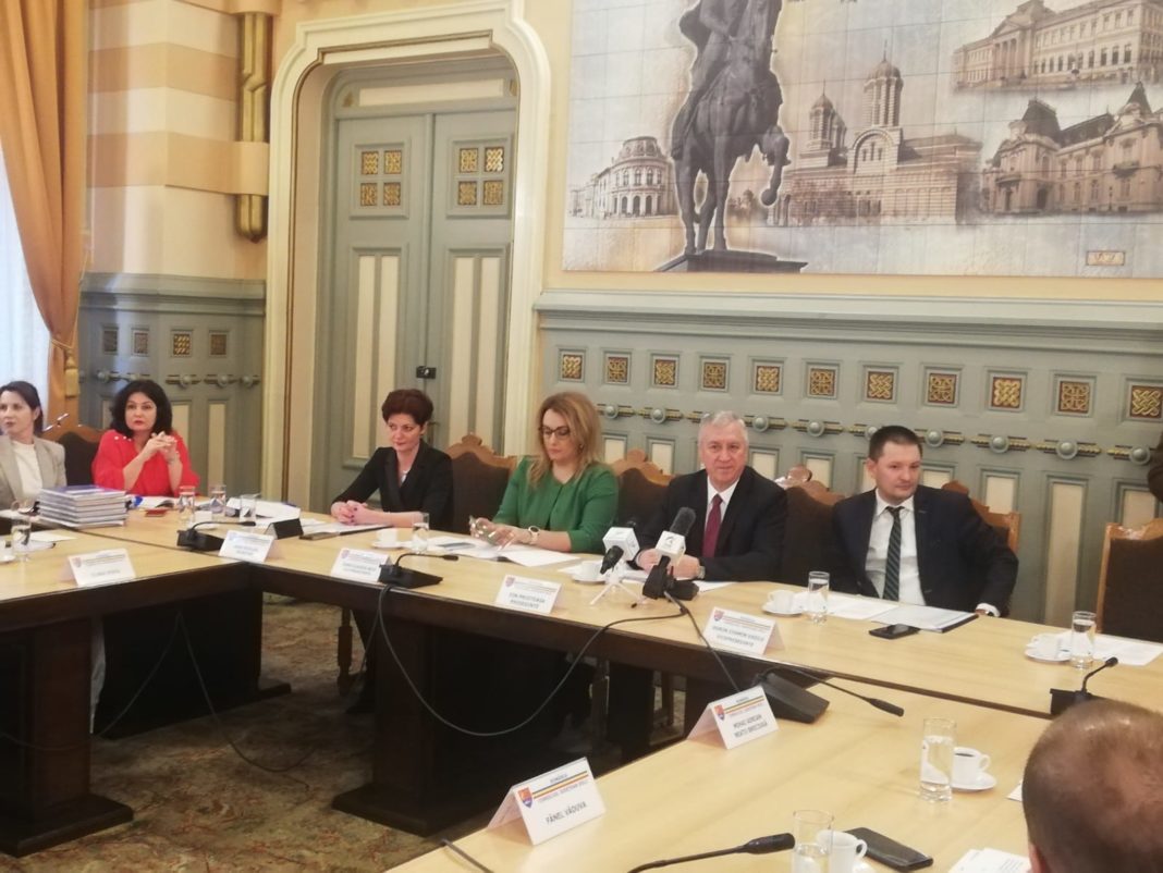 CJ Dolj a dat bani pentru salarii la unele primării din judeţ, în ultima şedinţă ordinară din 2019