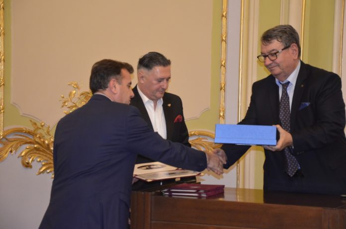 Premiile de excelenţă „10 pentru Craiova“, acordate și în 2019 Premiile de excelenţă „10 pentru Craiova“, acordate și în 2019