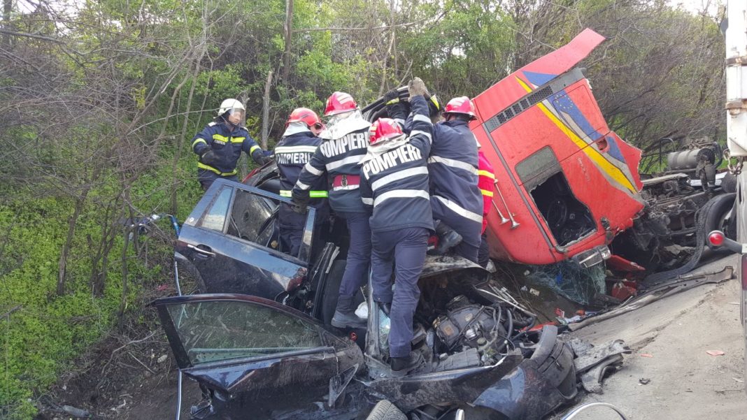 Cinci persoane, dintre care doi copii minori, au fost ucise de tirul scăpat de sub control.