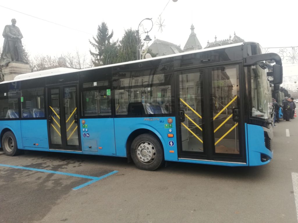 Autobuz BMC