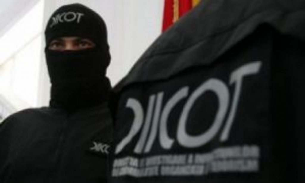 Descinderi în clanul Cămătarilor
