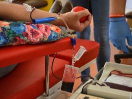 Donarea mobilă de sânge - soluția la criza care afectează toată țara, dacă ar exista aparatură