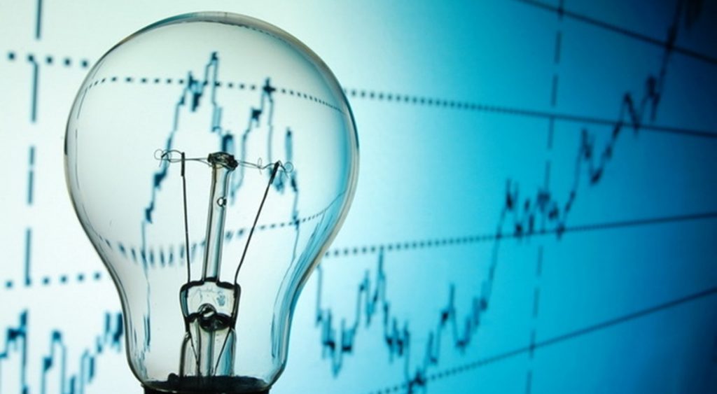De la 1 ianuarie se scumpește curentul electric