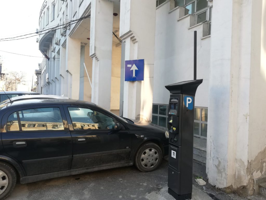 Parcometrele pentru plata parcării în Craiova, montate în luna noiembrie, vor deveni funcţionale din ianuarie