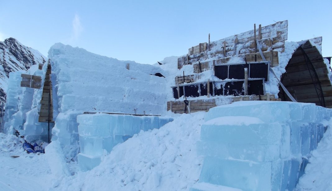 Construcţia hotelului de gheaţă de la Balea Lac, amânată pentru prima dată în ultimii 15 ani