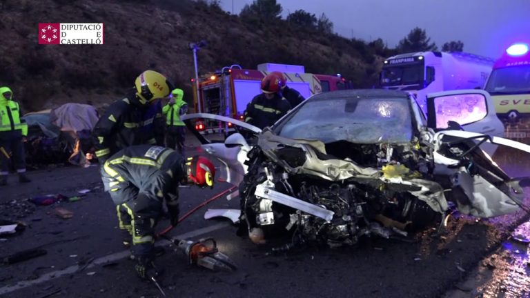 Doi români, tată și fiu, morți într-un accident în Spania