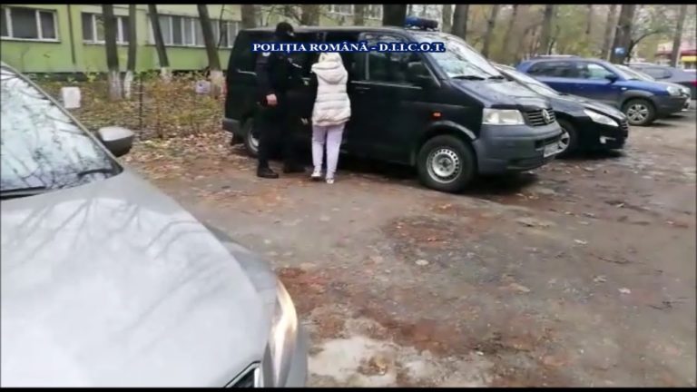 Percheziţii în Olt la părinţi acuzaţi de pornografie infantilă şi viol