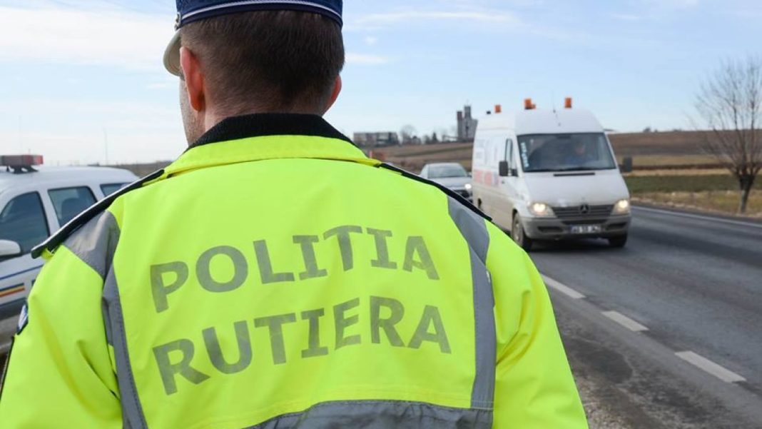 Un șofer din Hunedoara, prins în Gorj cu o autoutilitară cu numere false de înmatriculare
