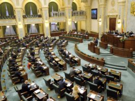 Proiectul de lege care permite Guvernului să emită ordonanțe pe perioada vacanţei parlamentare, respins de Senat
