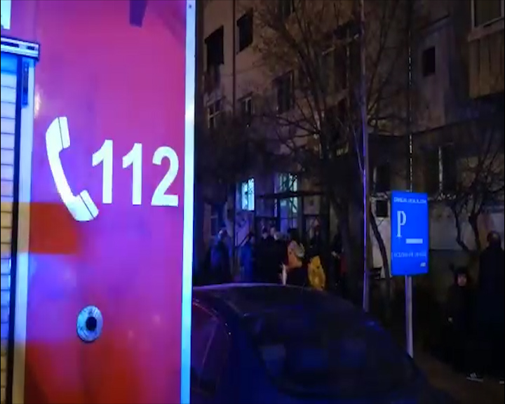 Miros de gaz într-un bloc din Slatina