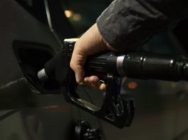 Comisia pentru Buget a votat pentru eliminarea supraacizei la carburanți și a supraimpozitării contractelor part-time
