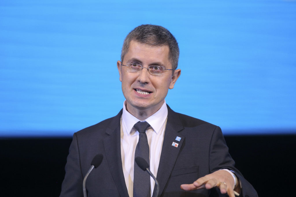 Barna renunță la șefia Camerei Deputaților dacă Orban va fi în guvern